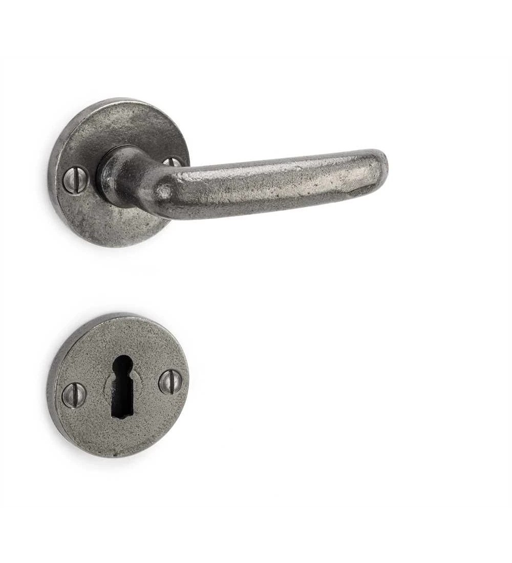 THPG 101049 Klamka drzwiowa z surowego żelaza, kształt sierpa